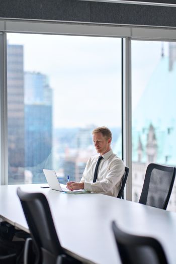 vertical-photo-of-busy-professional-business-man-u-2025-02-11-16-08-26-utc